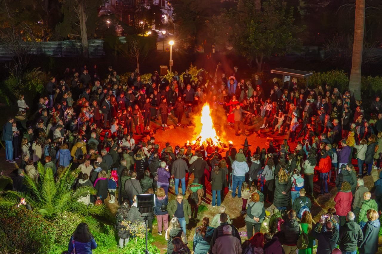 Αναβίωση του ηπειρώτικου εθίμου «Τζαμάλα» στη Βίλα Ζωγράφου με μεγάλη συμμετοχή