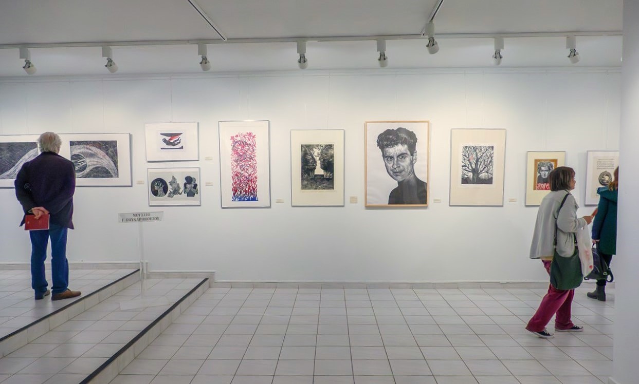 Πραγματοποιήθηκαν τα εγκαίνια της έκθεσης χαρακτικής «Στον Μίκη Θεοδωράκη» στο Μουσείο Γ. Γουναρόπουλου