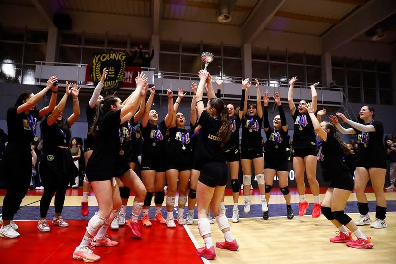 Πρωταθλήτριες ΕΣΠΑΑΑ U18 οι αθλήτριες βόλεϊ του Ηλυσιακός Α.Ο.!