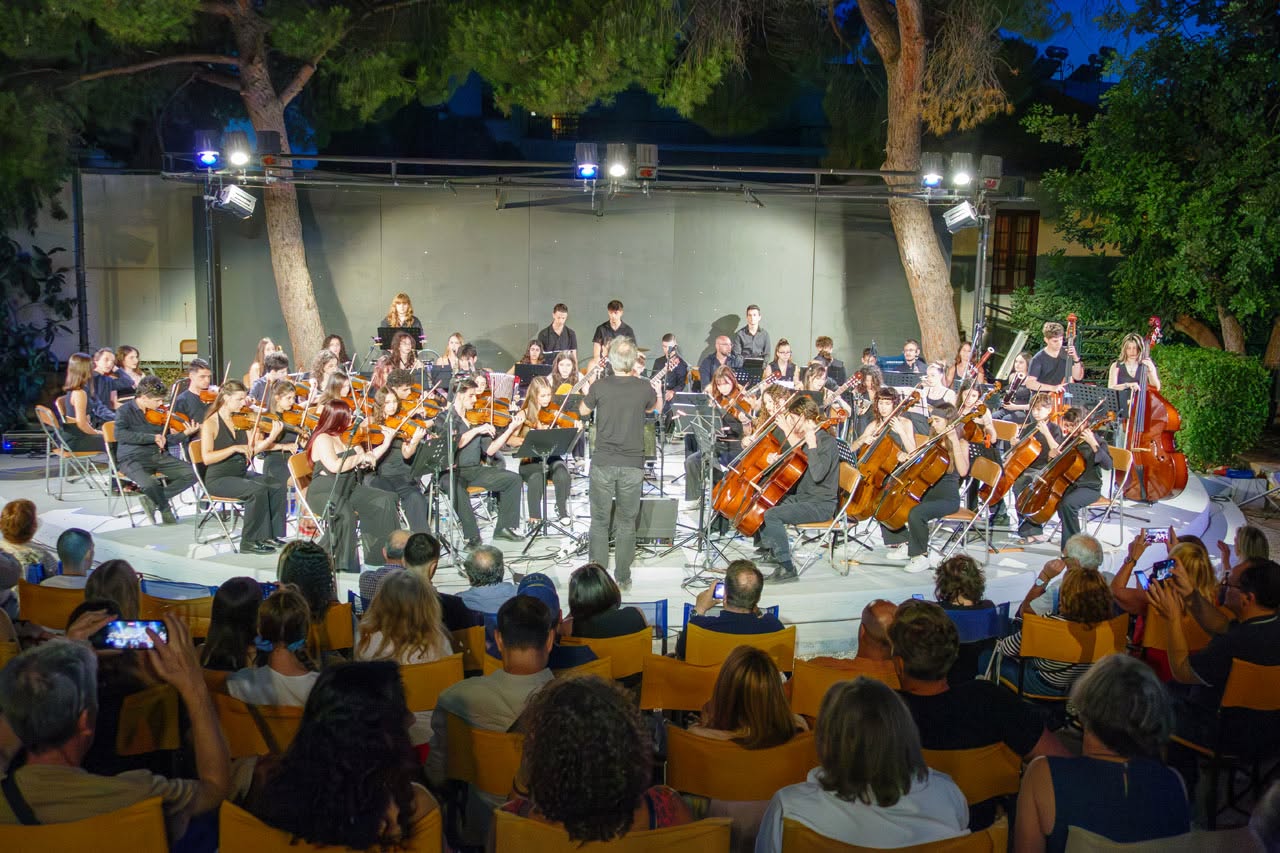 Η Ορχήστρα NOSTOS του Μουσικού Σχολείου Αλίμου μάγεψε το κοινό του Δήμου Ζωγράφου