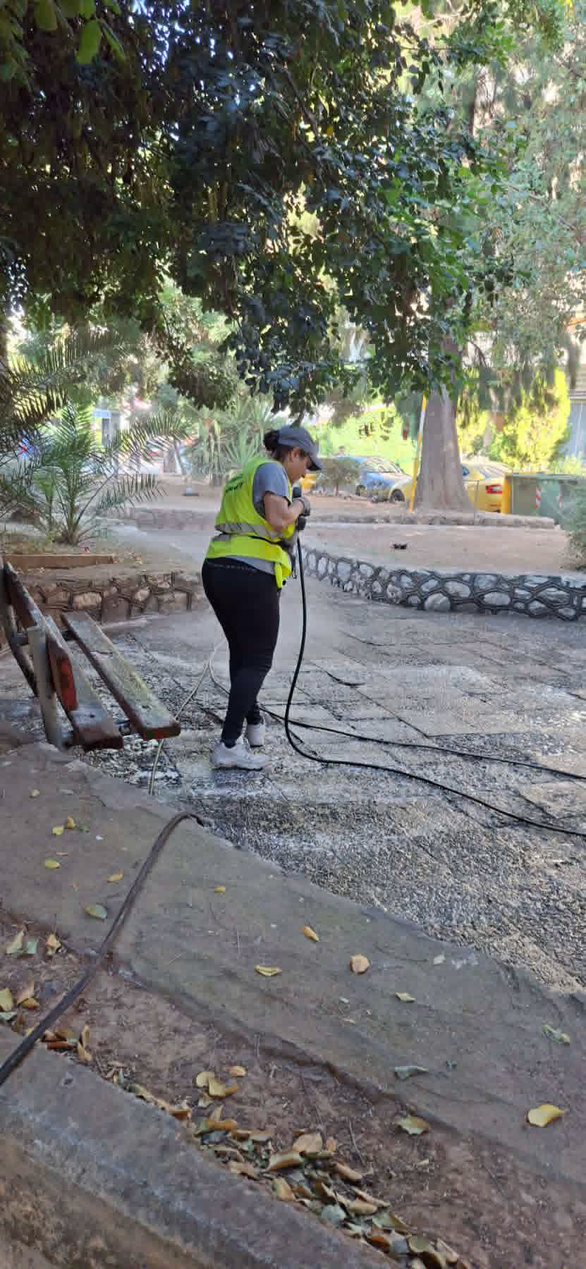 Συνεχίζονται οι εργασίες πλυσίματος και καθαρισμού κοινόχρηστων χώρων στον Δήμο Ζωγράφου